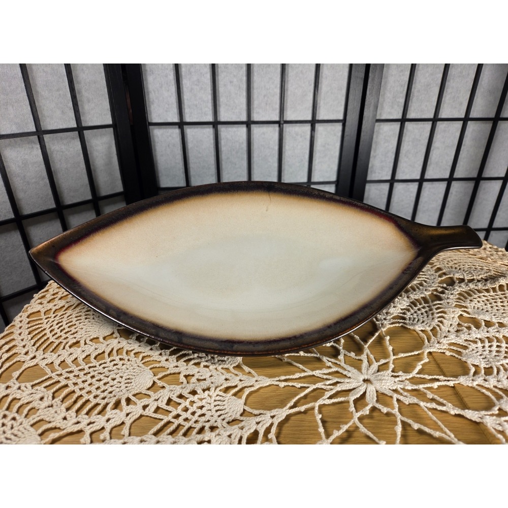 Target Home Thira Stoneware‎ 18" Cream & Bronze Color Leaf Shaped Platter